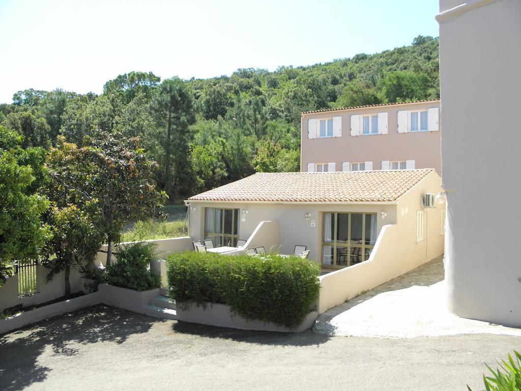 Hotel Residence San Pieru Tarcu Стая снимка