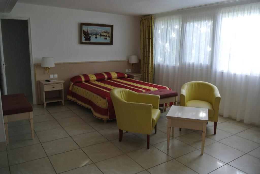 Hotel Residence San Pieru Tarcu Стая снимка