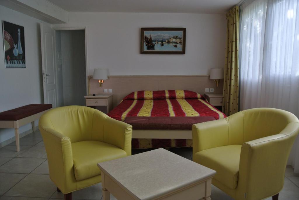 Hotel Residence San Pieru Tarcu Стая снимка